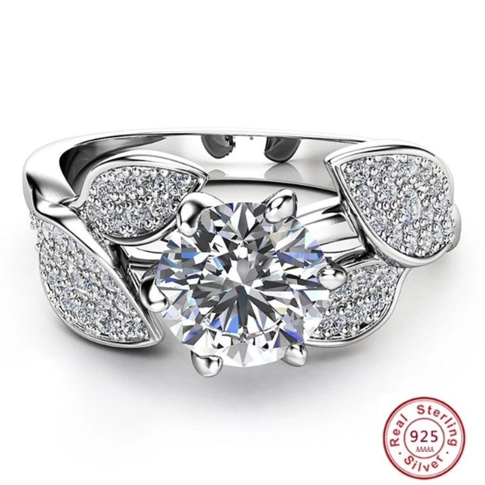 925 Sterling Silver Dazzling Flower Ring
